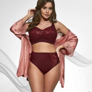 Modelka w bordowym komplecie bielizny